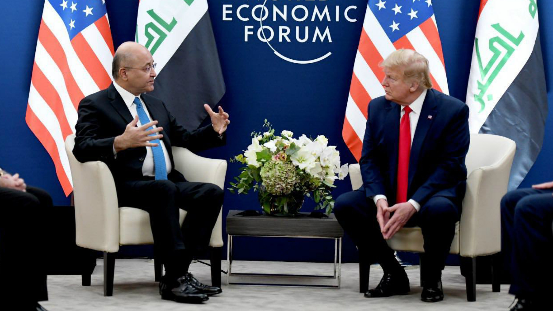 الرئيس صالح يلتقي ترامب في دافوس