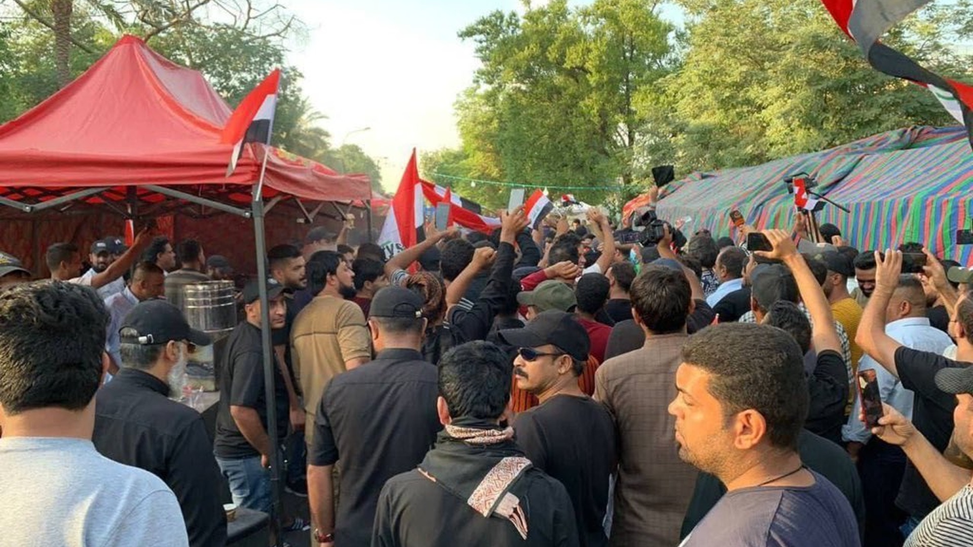 تواصل اعتصام المعترضين على نتائج الانتخابات